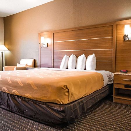 Quality Inn & Suites Near Six Flags - Austell Dış mekan fotoğraf
