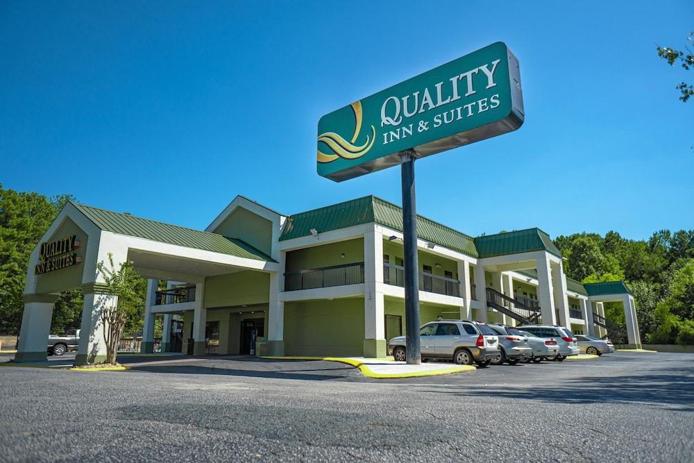 Quality Inn & Suites Near Six Flags - Austell Dış mekan fotoğraf