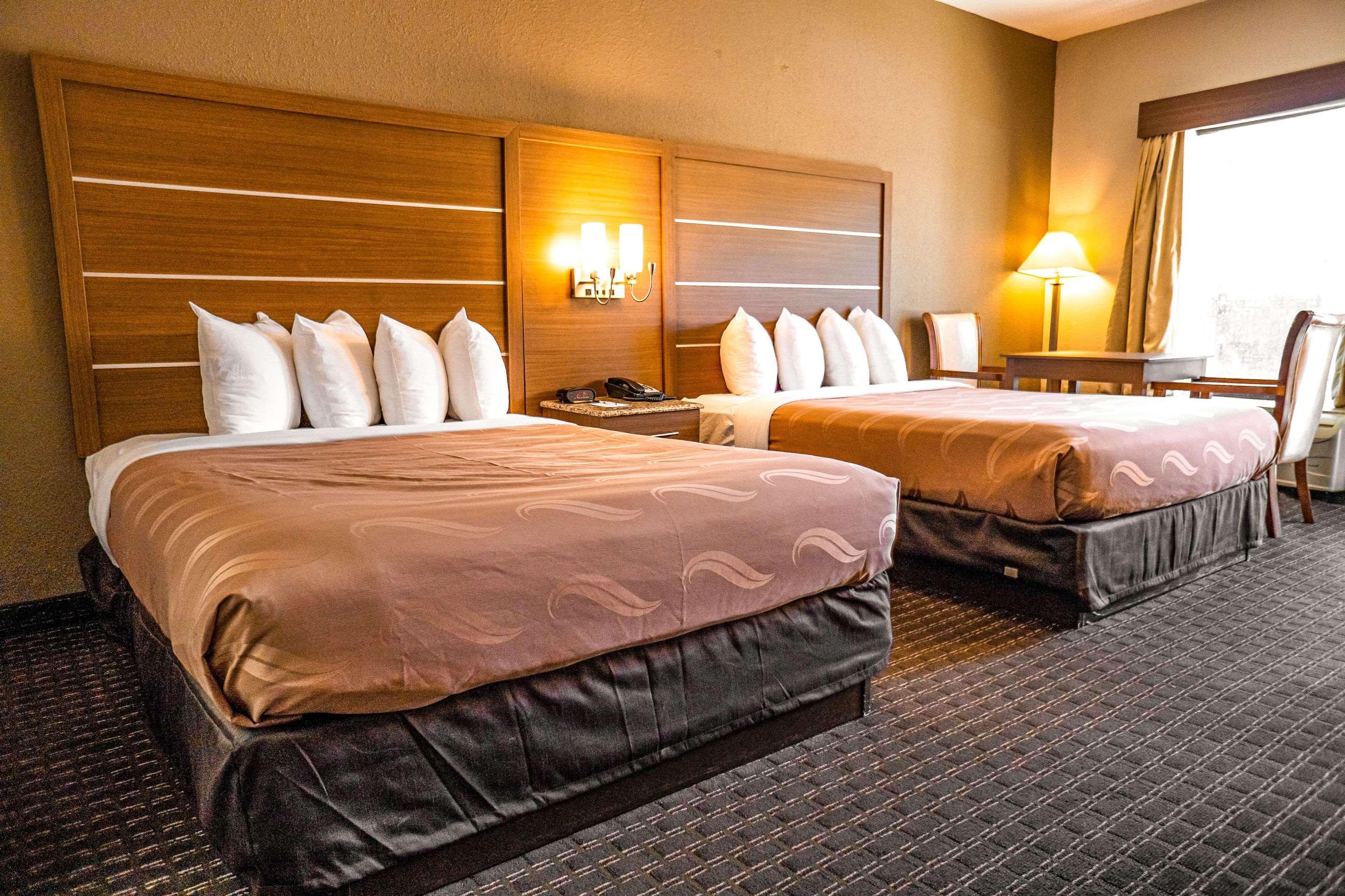 Quality Inn & Suites Near Six Flags - Austell Dış mekan fotoğraf