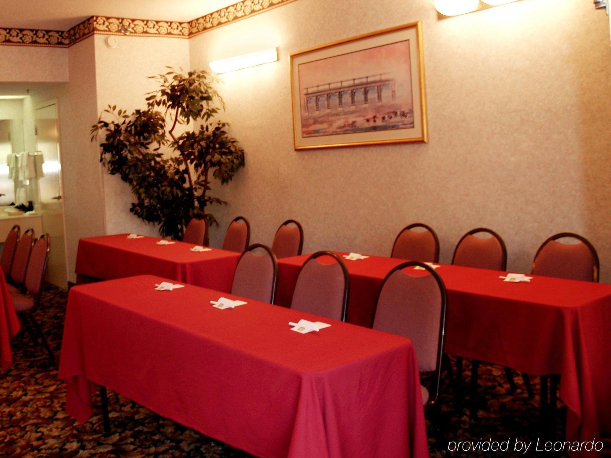 Quality Inn & Suites Near Six Flags - Austell Dış mekan fotoğraf
