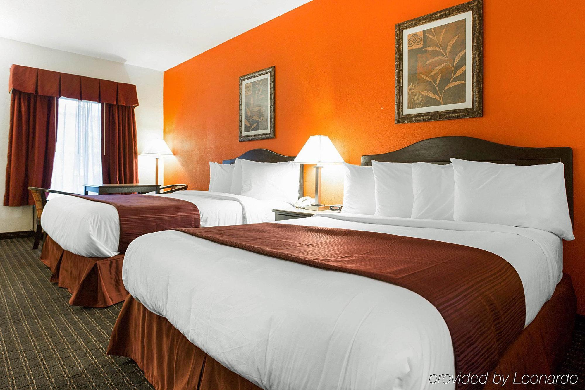 Quality Inn & Suites Near Six Flags - Austell Dış mekan fotoğraf