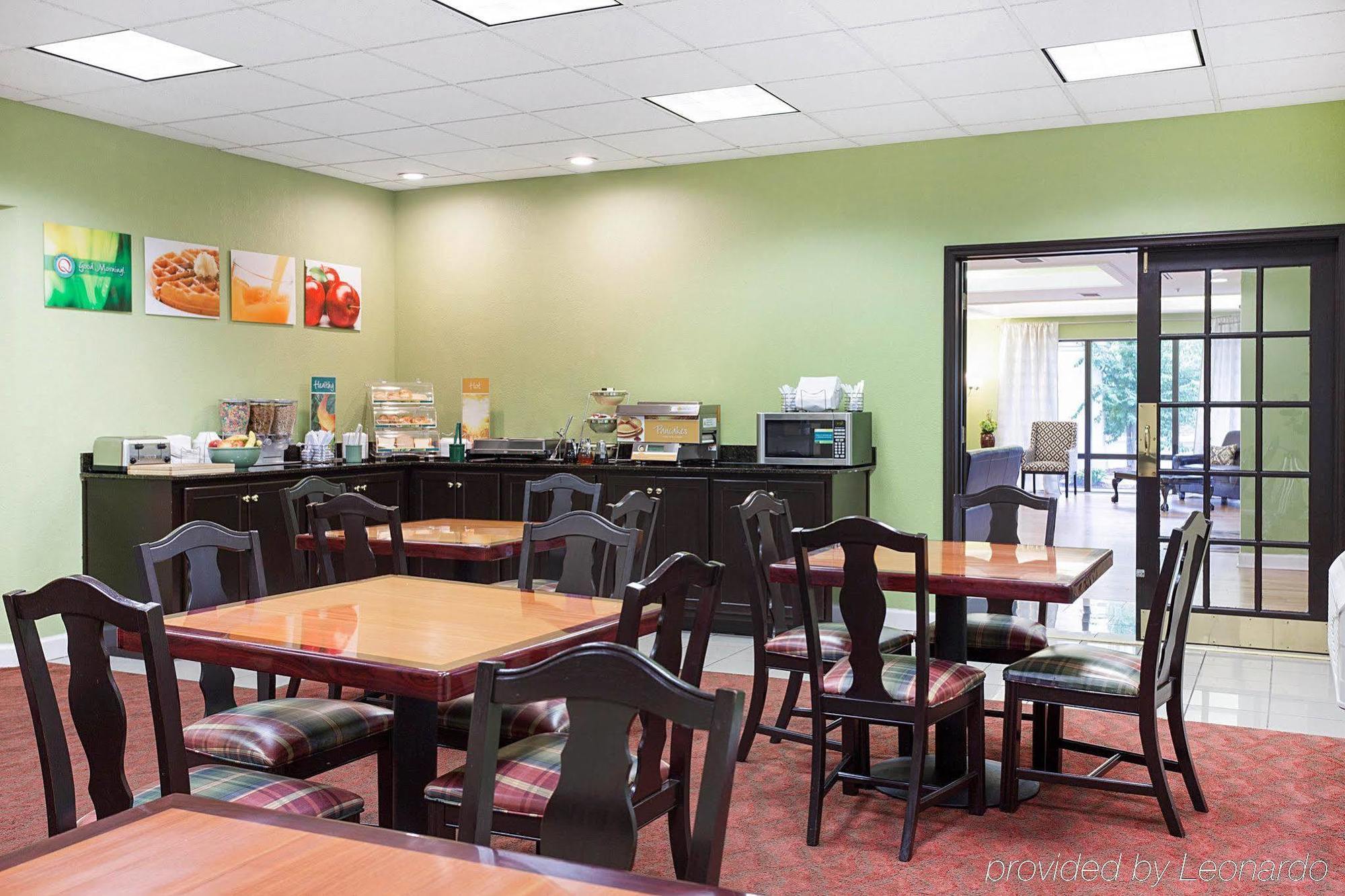 Quality Inn & Suites Near Six Flags - Austell Dış mekan fotoğraf
