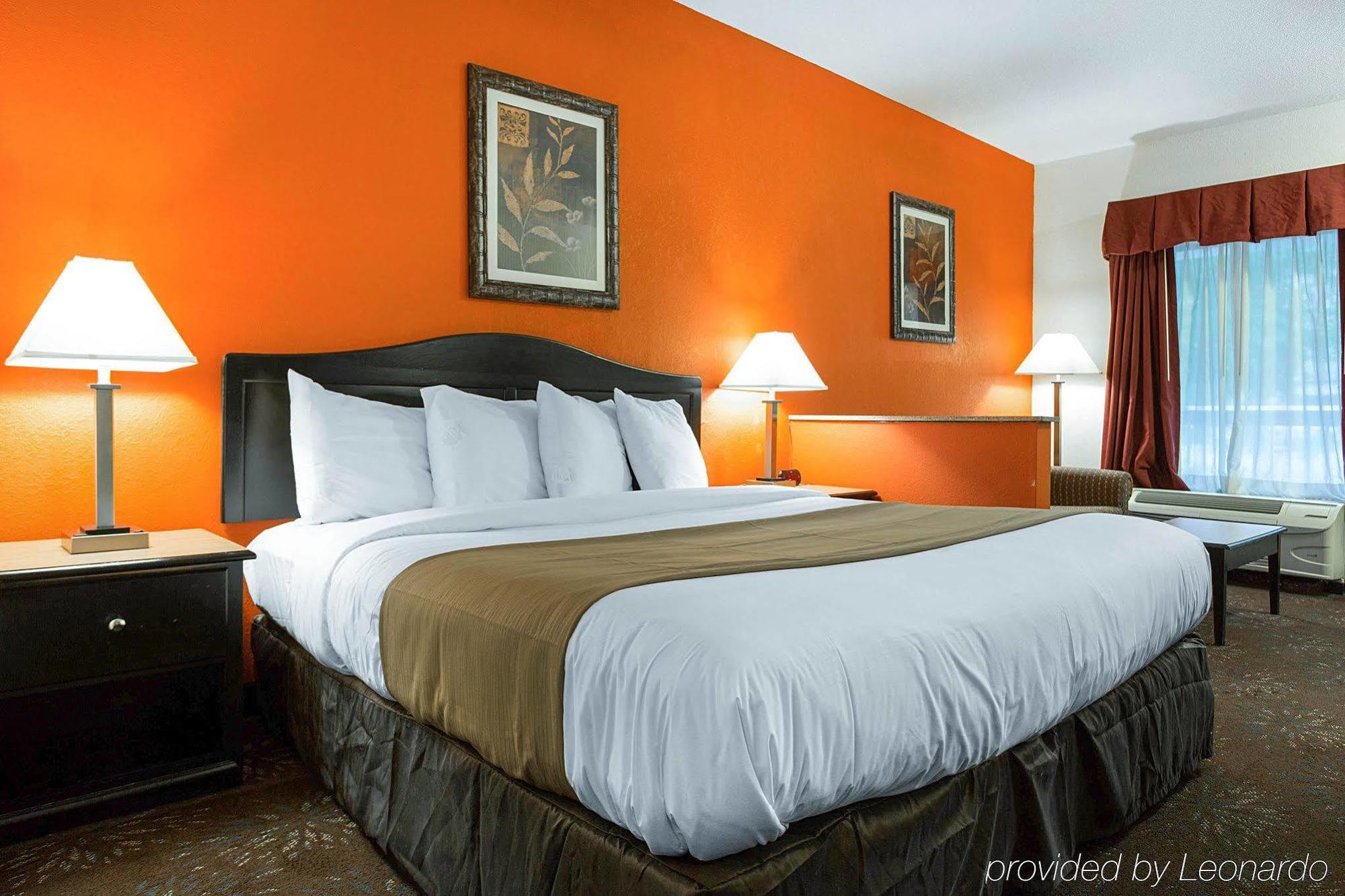 Quality Inn & Suites Near Six Flags - Austell Dış mekan fotoğraf