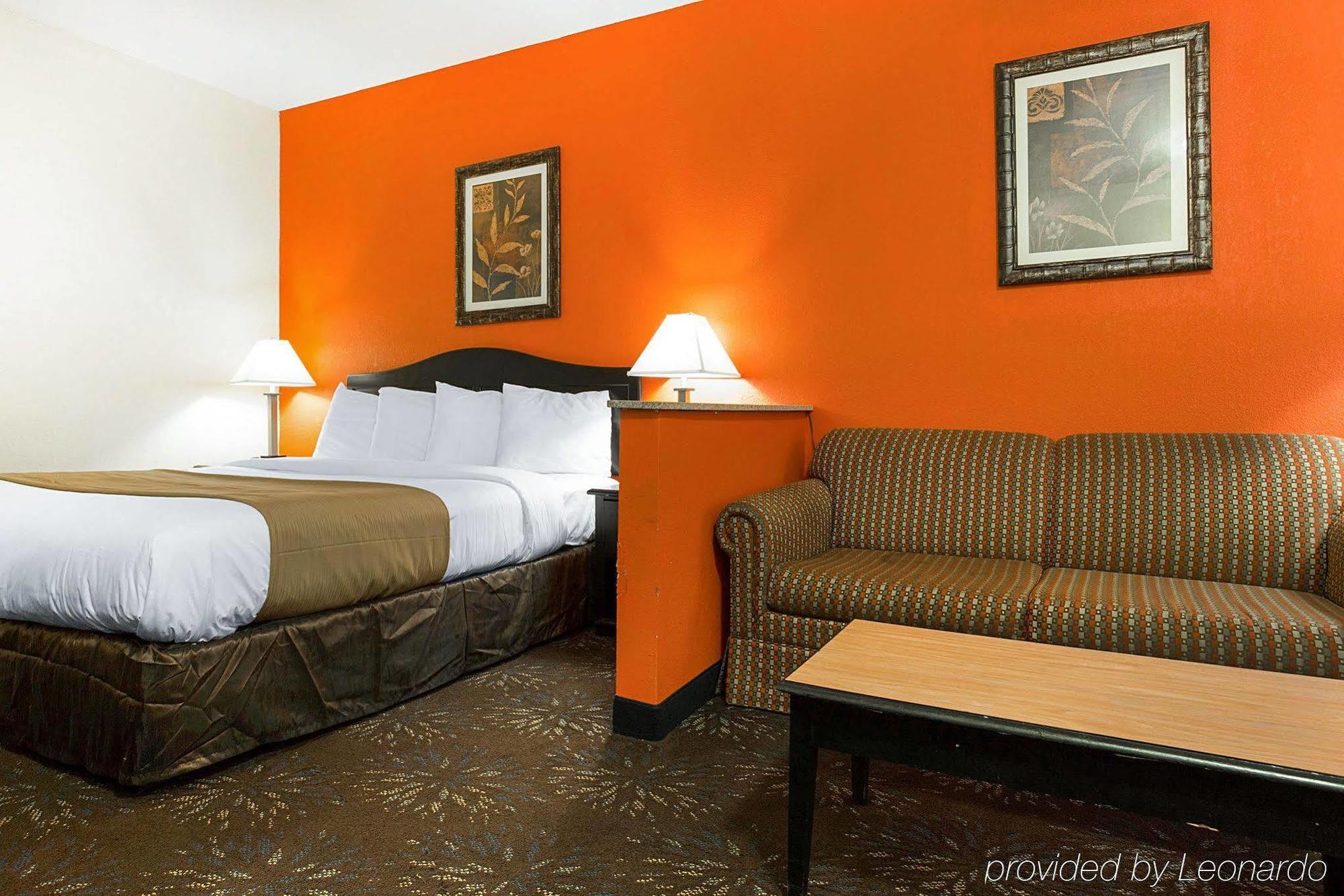 Quality Inn & Suites Near Six Flags - Austell Dış mekan fotoğraf
